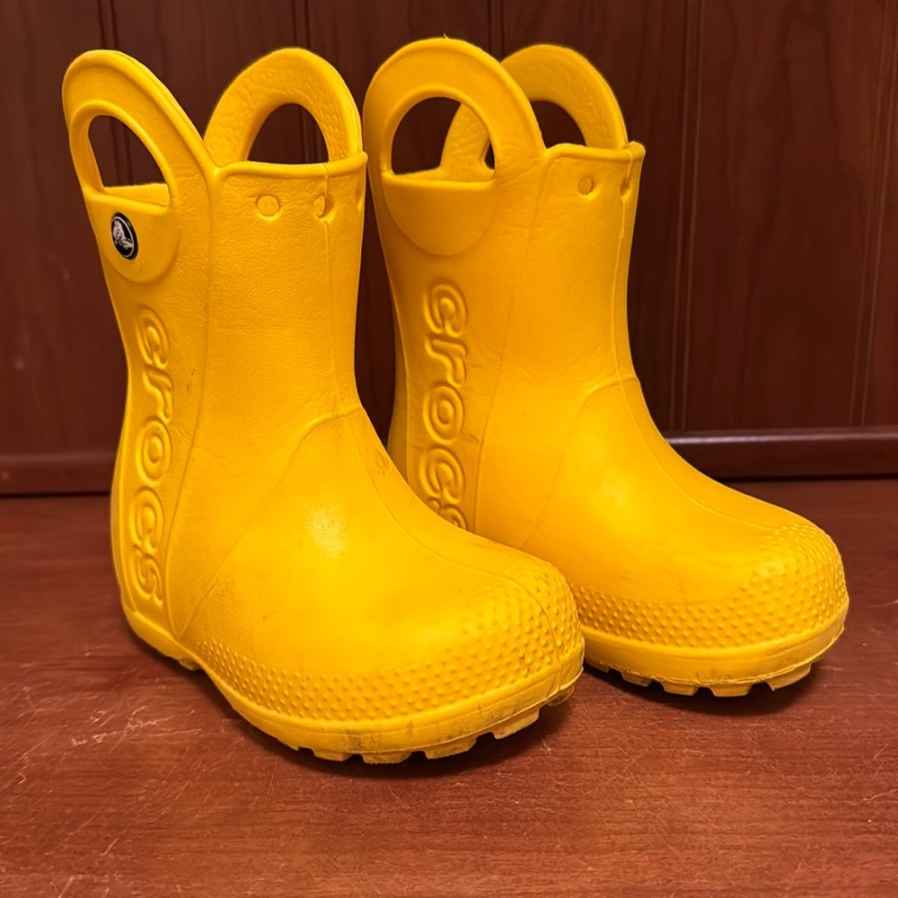 Toddler CROCS rain boots C7